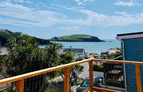 Modern Beach House overlooking the Sea - Foto 1