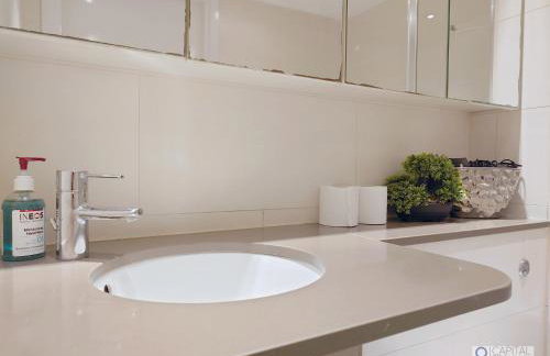 Deluxe One Bed Apartment by London ExCeL & O2 - Photo 18