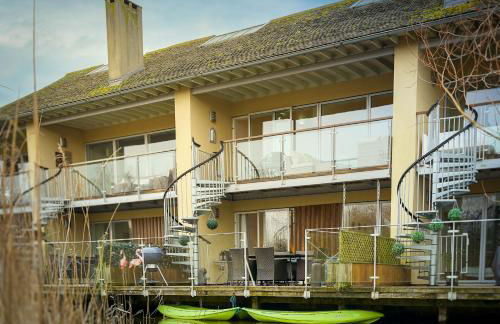 Eider Cottage Lower Mill Estate Lakeside Escape with Spa Access - Foto 1