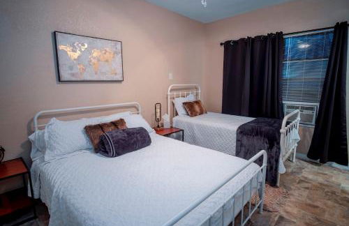 Cozy Downtown Guest House 2br/1ba Sleeps 8 - Foto 22