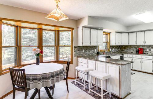 Hot Tub and 2 Recreation Rooms Spacious Onamia Home - Foto 9