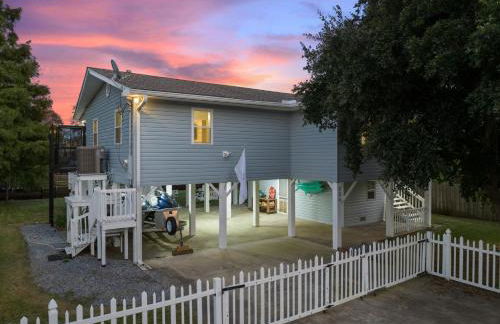 Mins to Casino & Beach Fire Pit Large Yard Decks - Foto 39