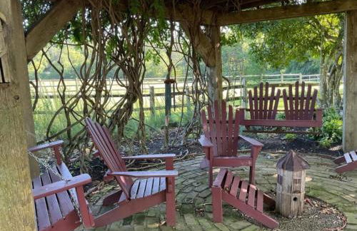 Secluded Country Cabin Rental with Beautiful Garden Space near Fayetteville, Arkansas - Foto 16
