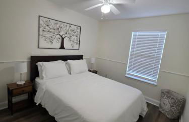 Serene Family Retreat Jax w/Pool + Firepit. - Foto 12