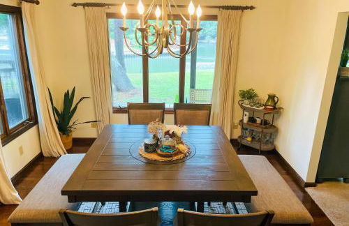 Waterfront Pine Knoll Shores Gem with Boat Dock - Foto 6