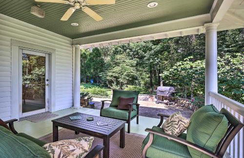 Lush Elkin Home with Porch Views and Pool Table - Foto 39