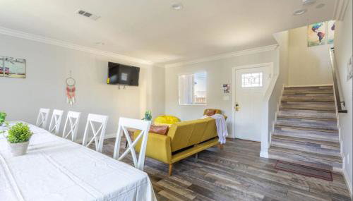 Cheerful 5BR house with parking near USC - Photo 3