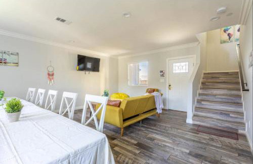 Cheerful 5BR house with parking near USC - Photo 3