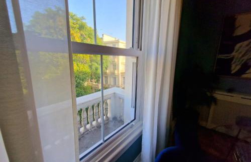 Gorgeous Hyde Park Home with Lift-Elevator Access & Nice View - Foto 12