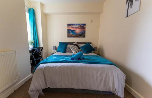 Serene 2BR Retreat Perfect for Long Stays - Foto 1