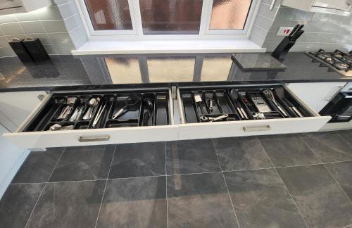 High Spec Large 6 Bedroom House! - Foto 5