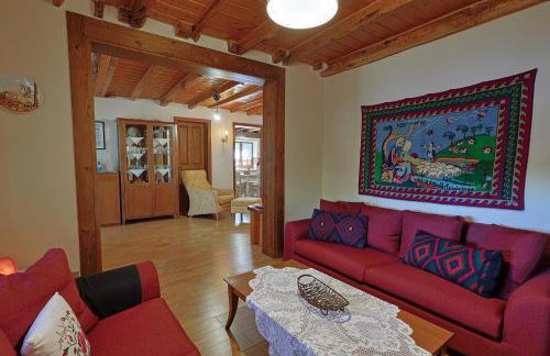 VILLA PEPONI Spacious Traditional Villa with Garden - BBQ & Private Parking - Photo 41