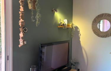 Grand studio neuf en rez de jardin avec terrasse - Foto 10