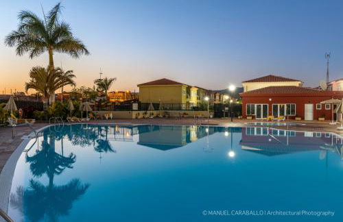 Velas 81 Meloneras 2 terrazas BBQ y piscina - Foto 20