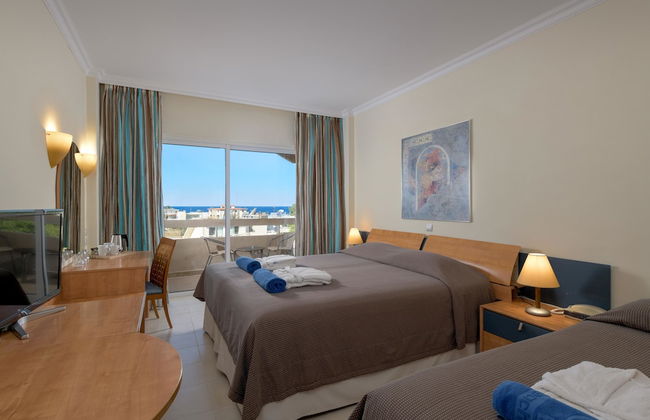 Sun Beach Resort - Photo 18