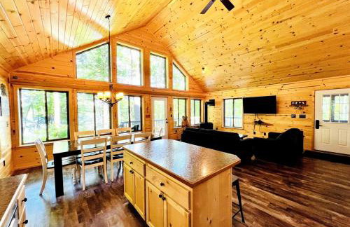 Pet-Friendly Lakeside Cabin Ideal for a Family Getaway in Wisconsin - Foto 13
