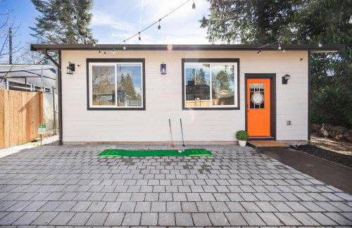 2025 Built Single-Level 2BR Serene Home with 2 AC - Foto 7