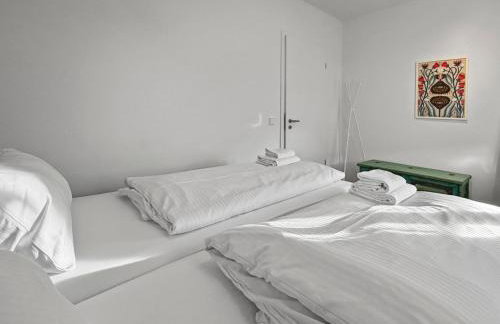 Flatista Homes - Clemens - Photo 1