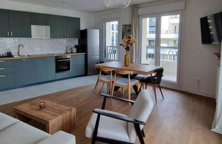 Chic & Spacious 3-Bedroom with balcony - Foto 1