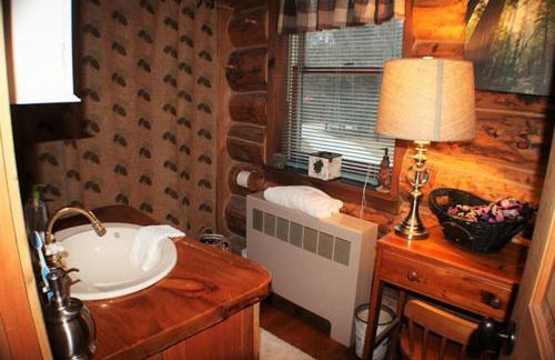 The Kresge Kabin - Authentic Grand Log Cabin. - Foto 35