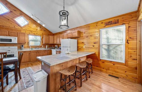 Mountain Cabin Fireplace Views Fire Pit - Foto 27