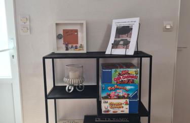 Dors Fée Duplex avec Toit-Terrasse et Salle de Jeux - Centre Bourg à 4 min du Puy duFou - Foto 22