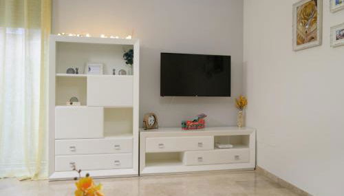 Confort a un paso del Casco Histórico, parking gratis en el mismo edificio - Foto 5, furniture