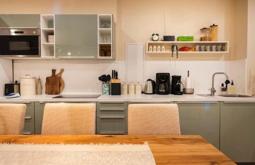 ALEXA Spacious Design Apart up to 10 persons - Parking - Superfast Wifi - Foto 33