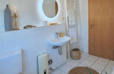 TIMELESS APARTMENT: FREE PARKING + BALCONY - Foto 6