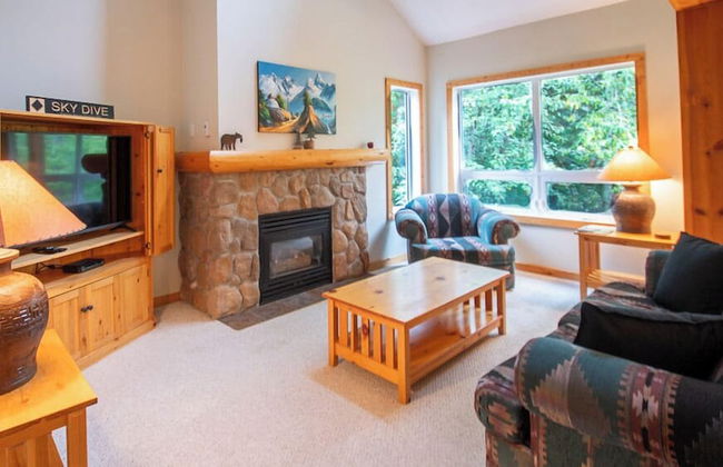 Stone Creek Chalet by Fernie Lodging CO - Photo 21