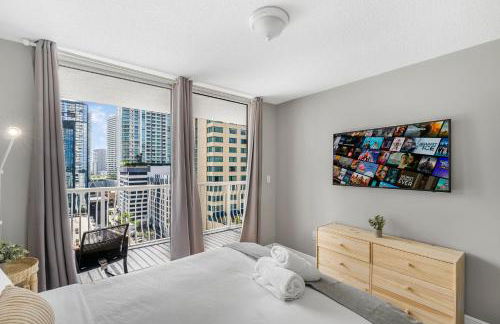 Luxurious 3BR Condo with Pool in Brickell - Foto 20