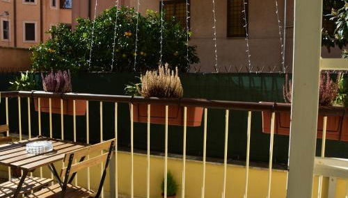 Casalú - Appartamento con Giardino Privato e Parcheggio Gratuito vicino Metro B - Foto 2, Garden, Garden view