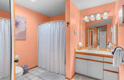 Golf Course View Condo Walk to Town & Pools - Foto 21