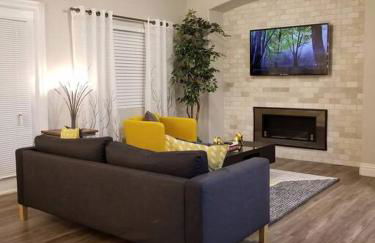 A - Fully remodeled and professionally decorated - Foto 1