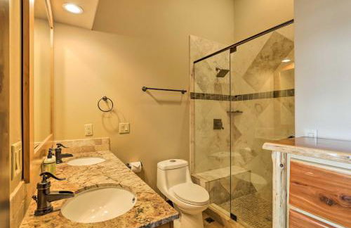Elegant Frisco Condo with Private Hot Tub and Views! - Foto 16