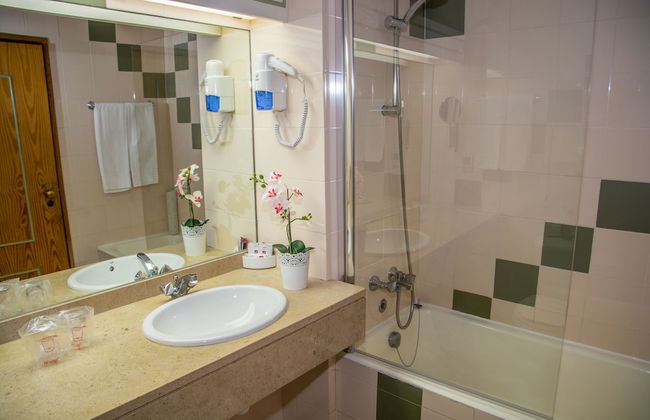 Luna Hotel Da Oura - Photo 31