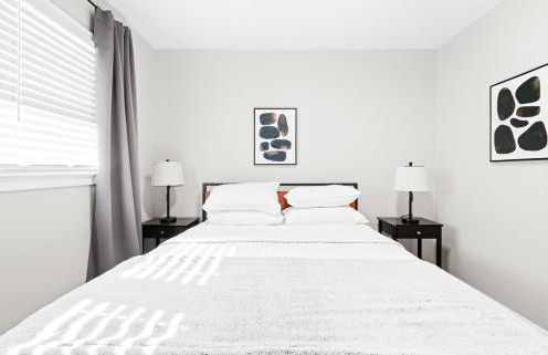 Sleek 3 BR home with self check in Private! - Foto 12