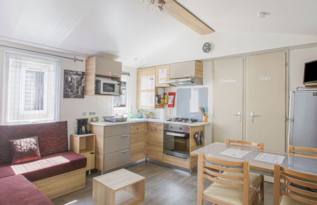 Swanky Mobile Home in Saint Jean de Monts Near Seabeach - Photo 38