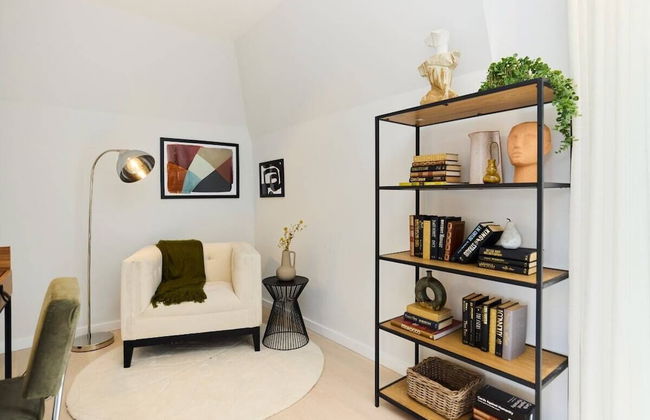 The Brondesbury Hideaway - Stylish 3bdr Flat With Balcony + Parking - Foto 25