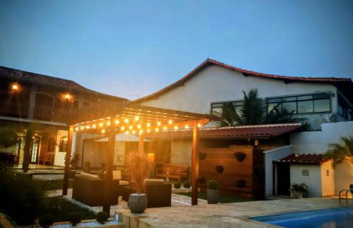 Aconchegante pé na lagoa - Foto 20