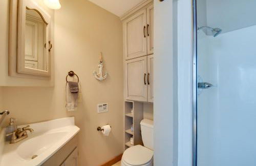 Steps to Mississippi River Cozy Hot Tub Haven! - Foto 18