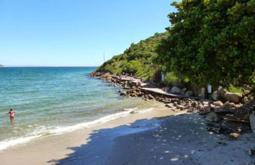 Casa com piscina em frente à Praia do Santinho - Foto 31