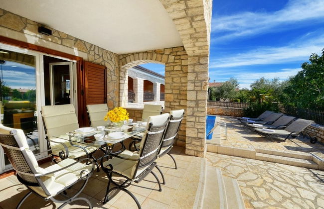 Cozy Holiday Home in Rogovici With Swimming Pool - Foto 18