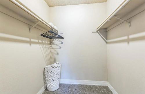 Rosehill Pointe 197 I Spacious 1 Bed 1 Bath - Foto 16