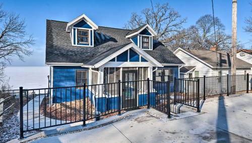 Lakefront Home with Gorgeous Sunsets, Kayaks, and Pier - Foto 3