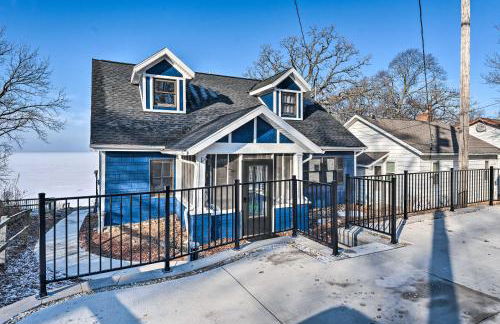 Lakefront Home with Gorgeous Sunsets, Kayaks, and Pier - Foto 3