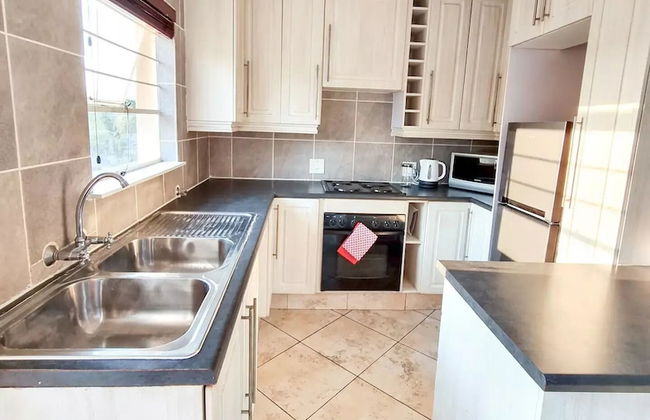 Stylish one bed Apartment in Strydom Park - 2168 - Foto 7