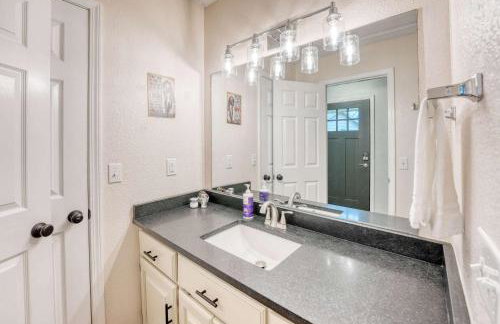 Modern Bentonville Retreat - Sleeps 6 Near Trails - Foto 48