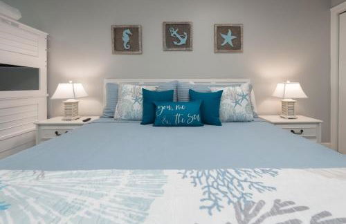 Beach Getaway for 15 A Few Steps from the Sand - Foto 80