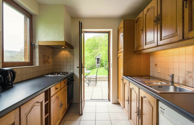 Perfect Spot on Edge of Large Woods with Hot Tub - Photo 3